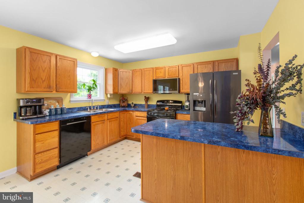 12215 STONEHENGE DRIVE