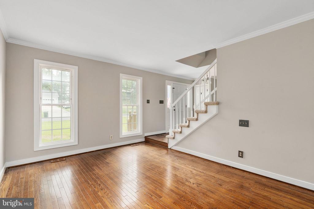 9 SANFORD CIRCLE