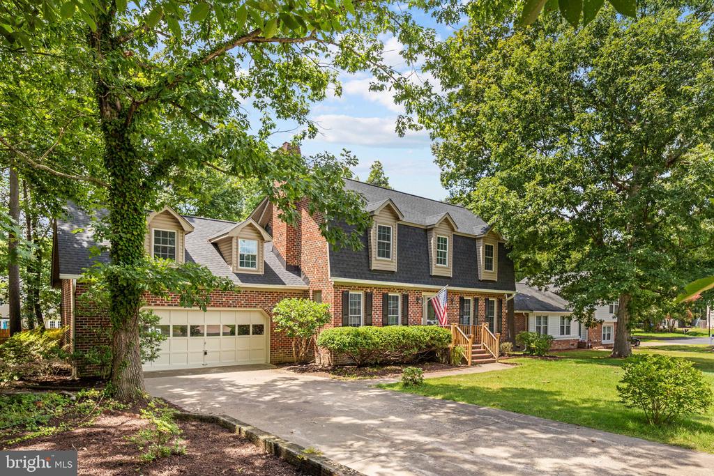 9 SANFORD CIRCLE