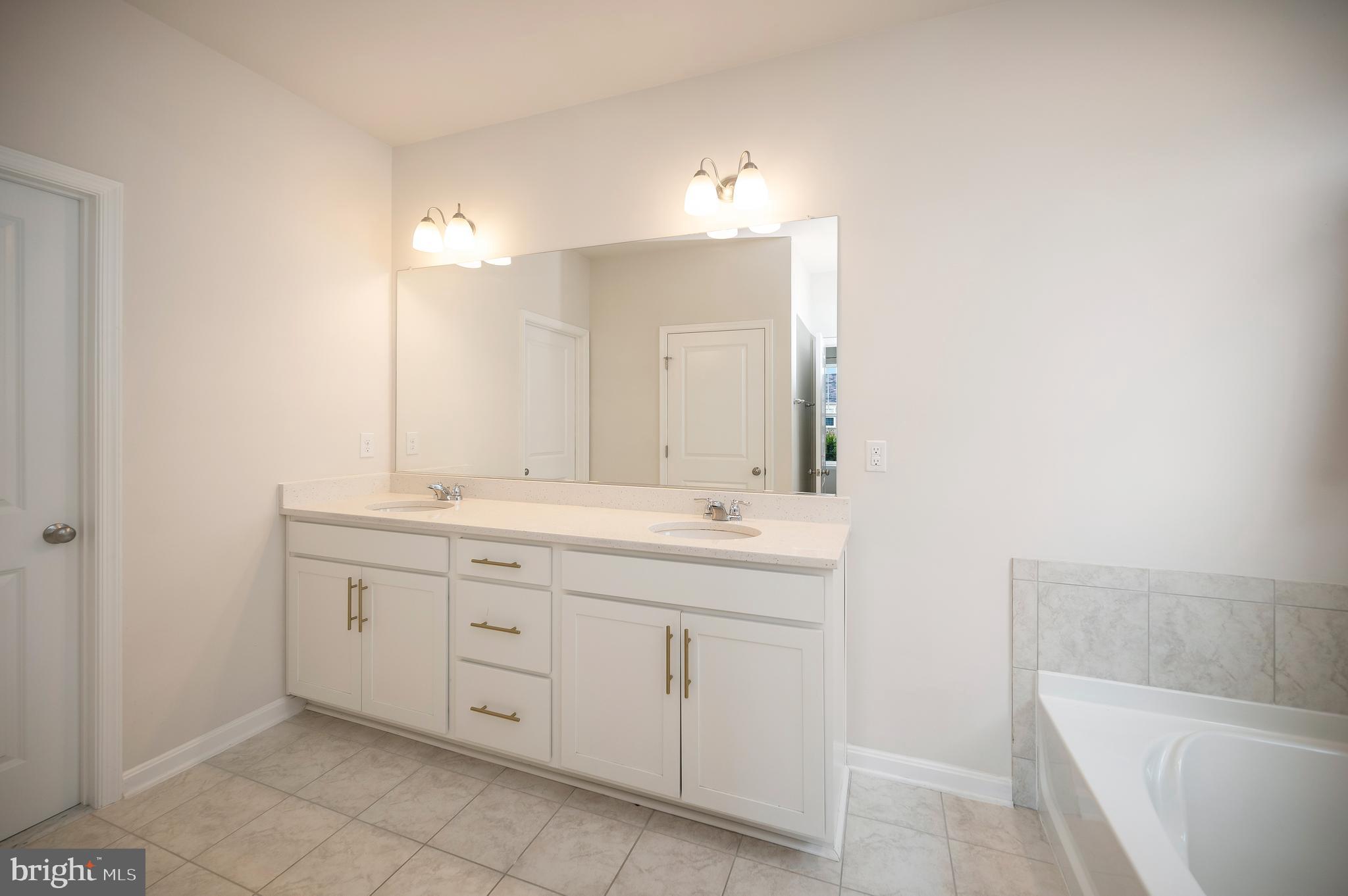 40 CLEAR SPRING LANE