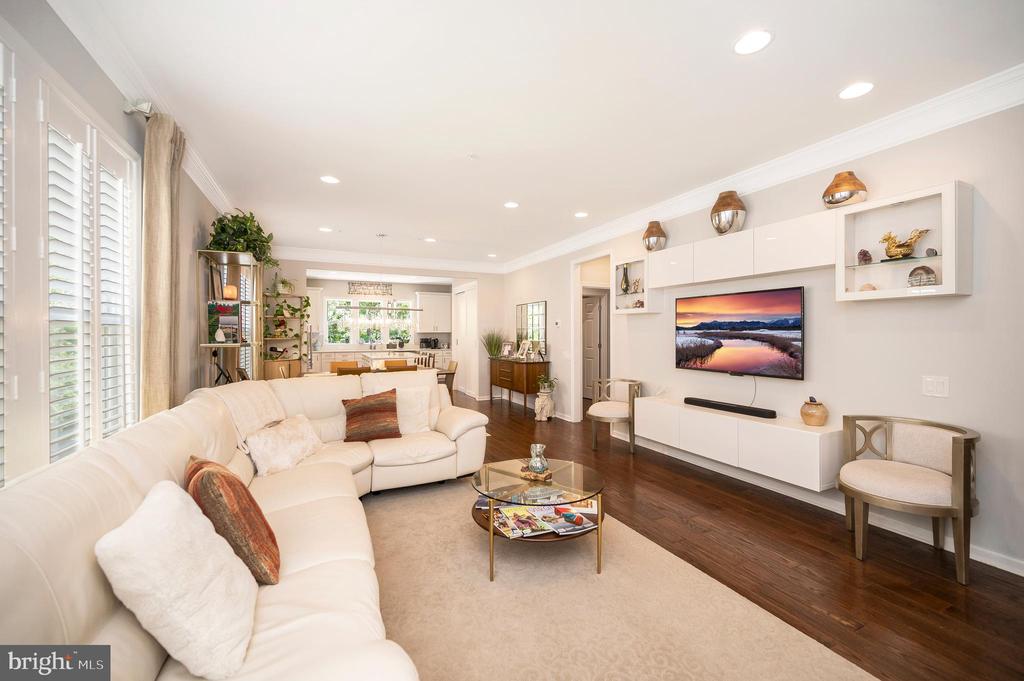 101 MONTERA AVENUE