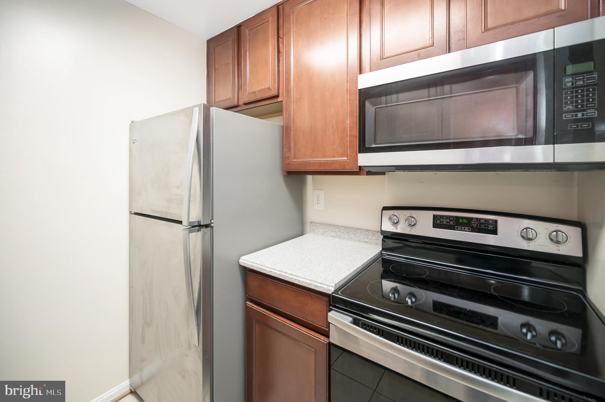 30 WILD OAK LANE 30103