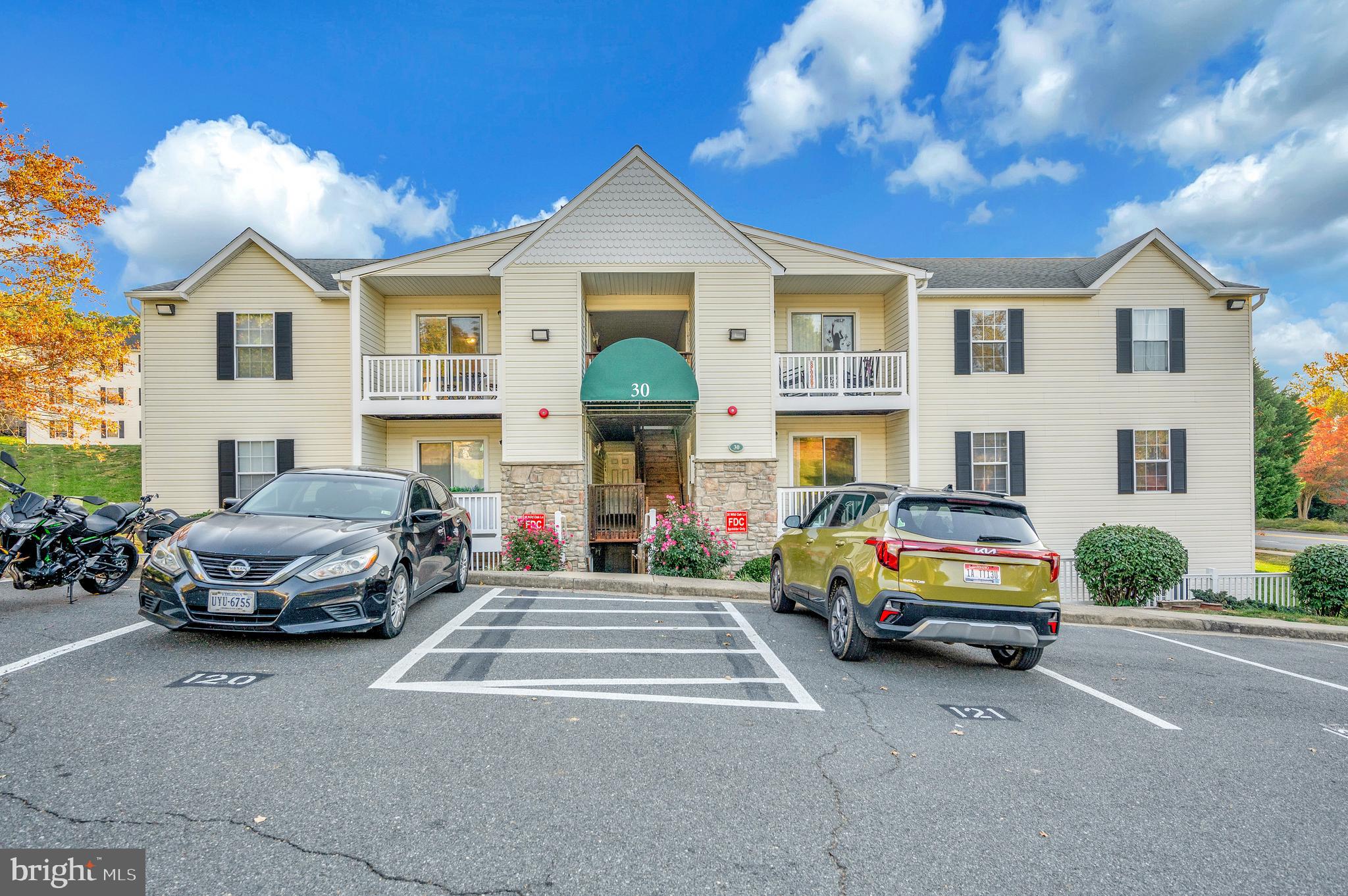 30 WILD OAK LANE 30103