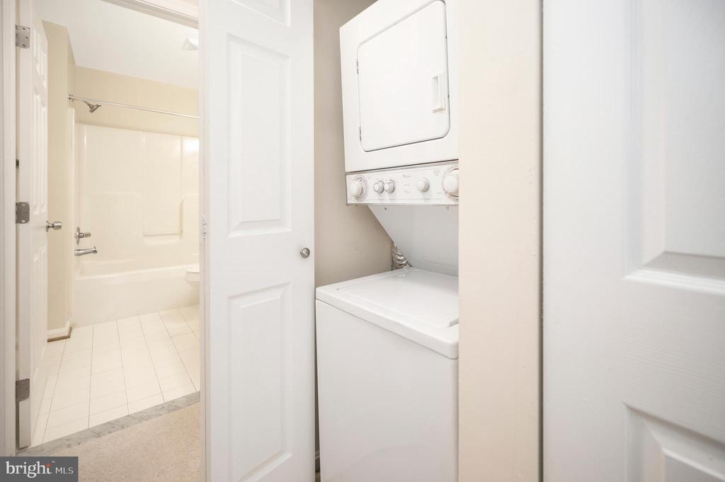 30 WILD OAK LANE 30103