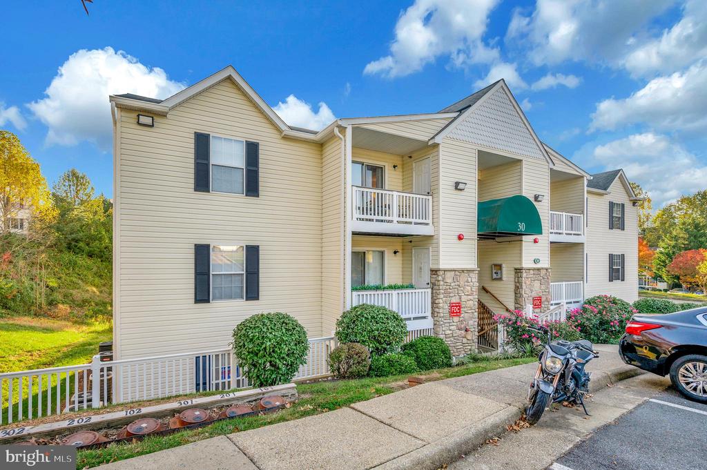 30 WILD OAK LANE 30103