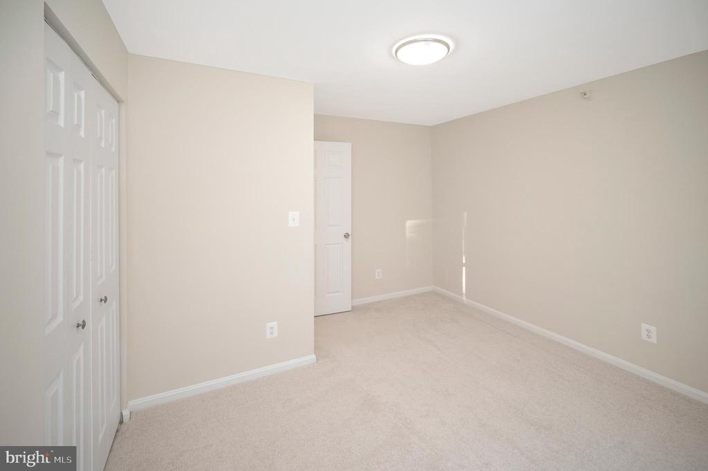 30 WILD OAK LANE 30103