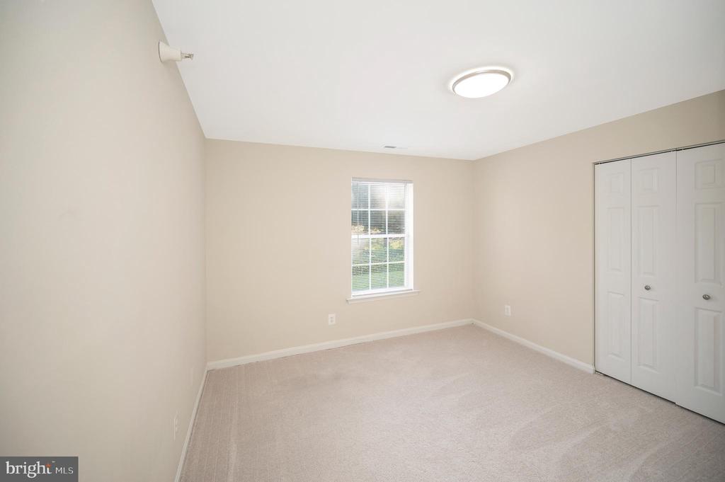 30 WILD OAK LANE 30103