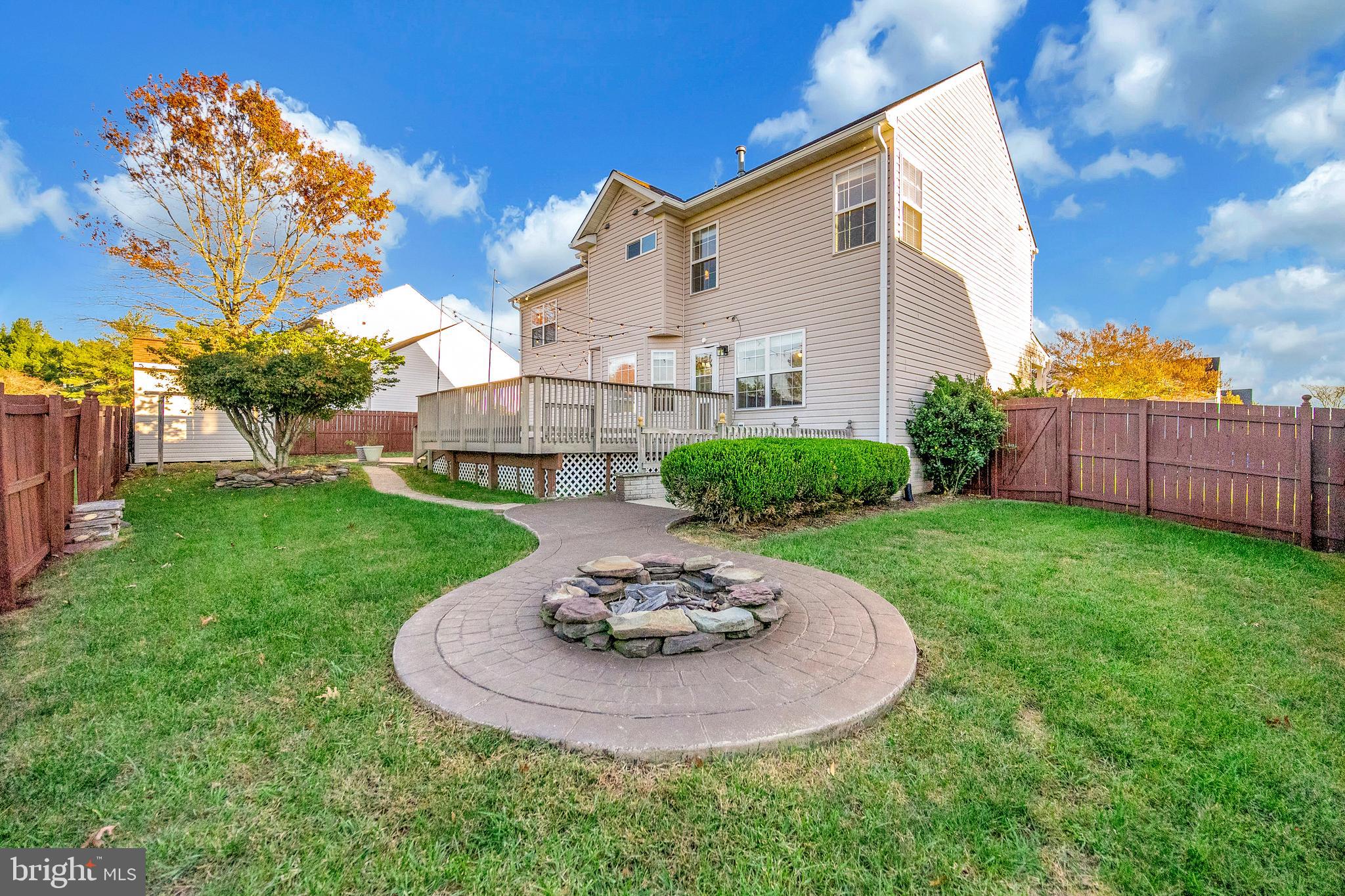 8 LITTLE FIELD DRIVE