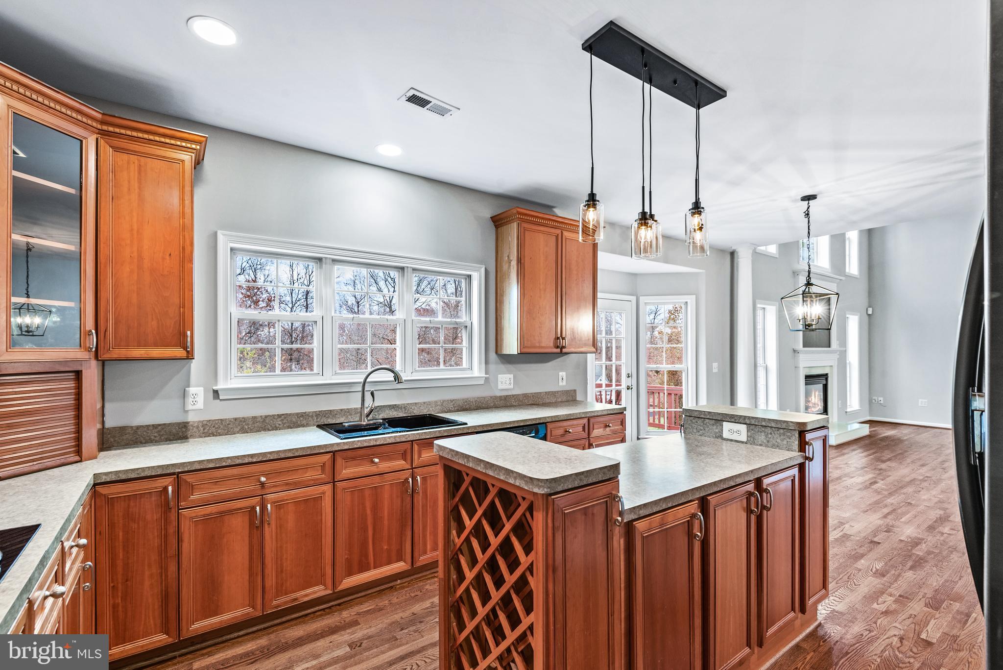 85 BRUSH EVERARD COURT