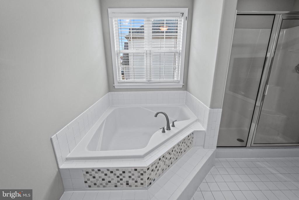 85 BRUSH EVERARD COURT
