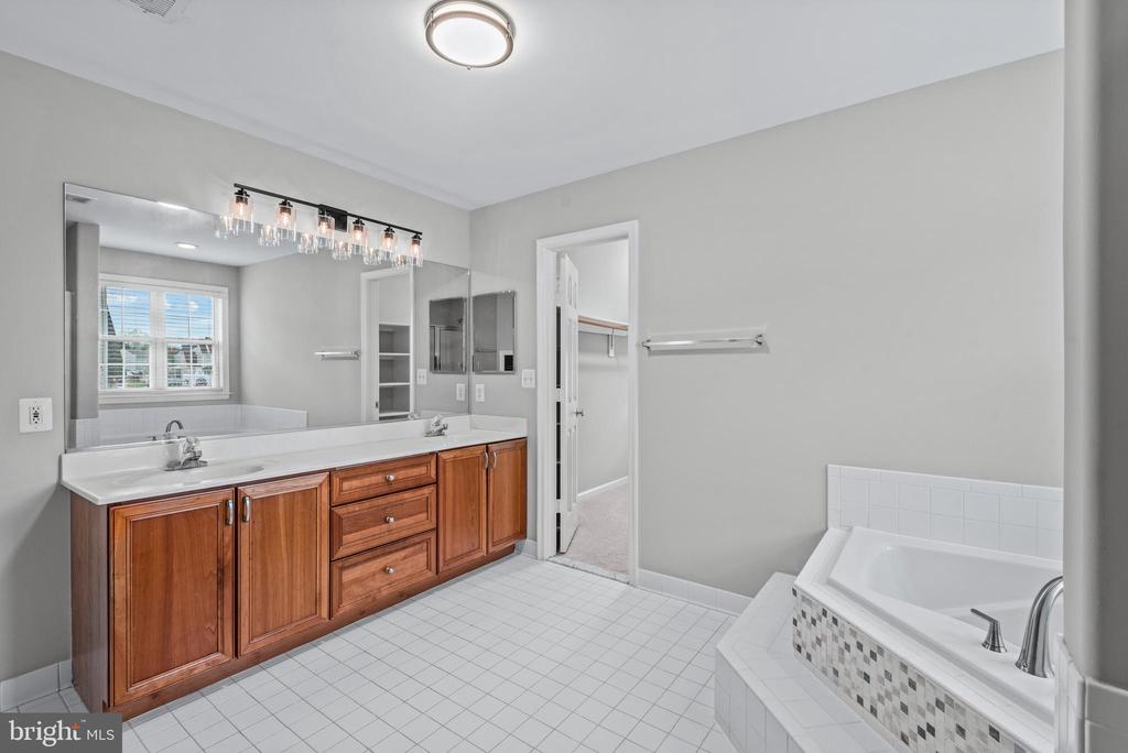 85 BRUSH EVERARD COURT