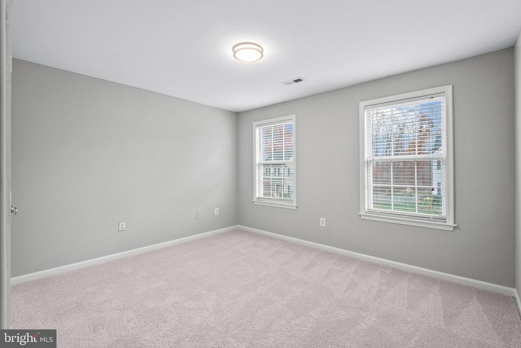 85 BRUSH EVERARD COURT