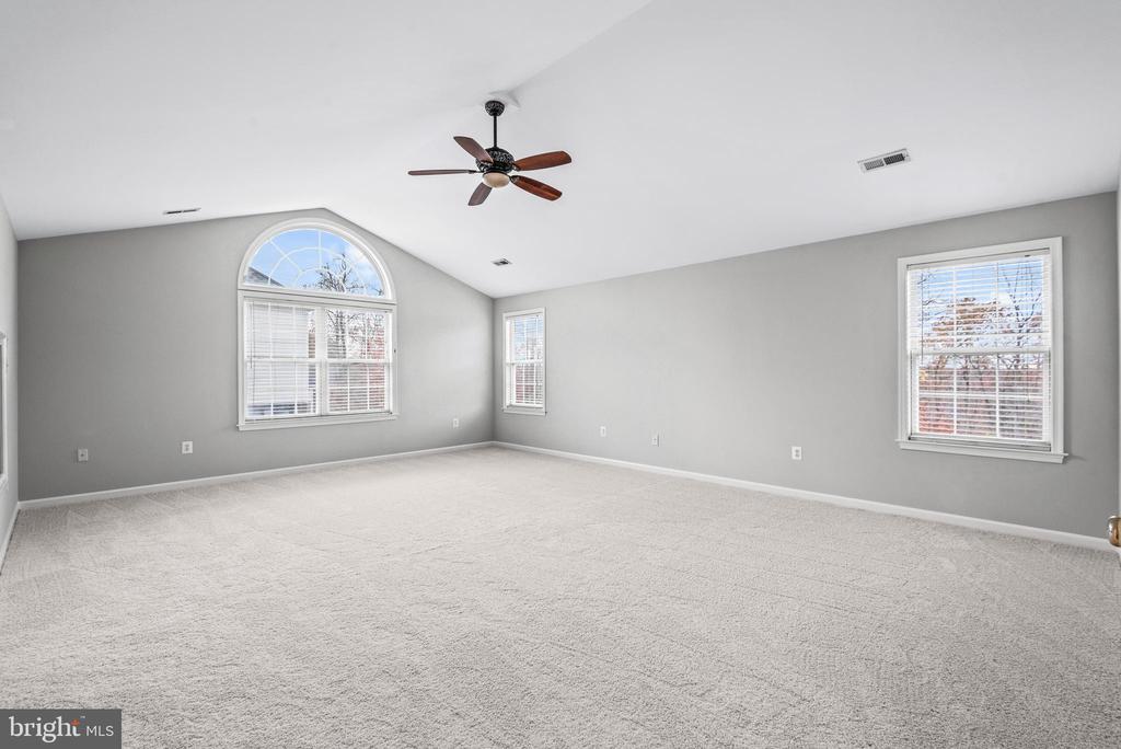 85 BRUSH EVERARD COURT