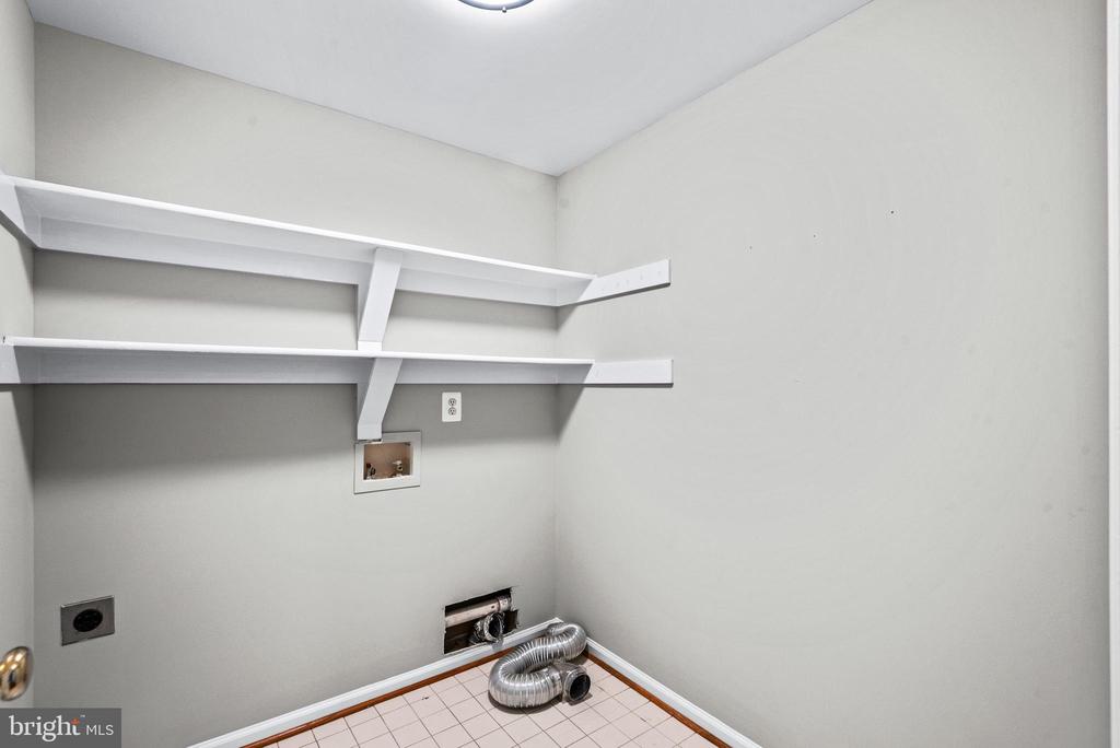 85 BRUSH EVERARD COURT