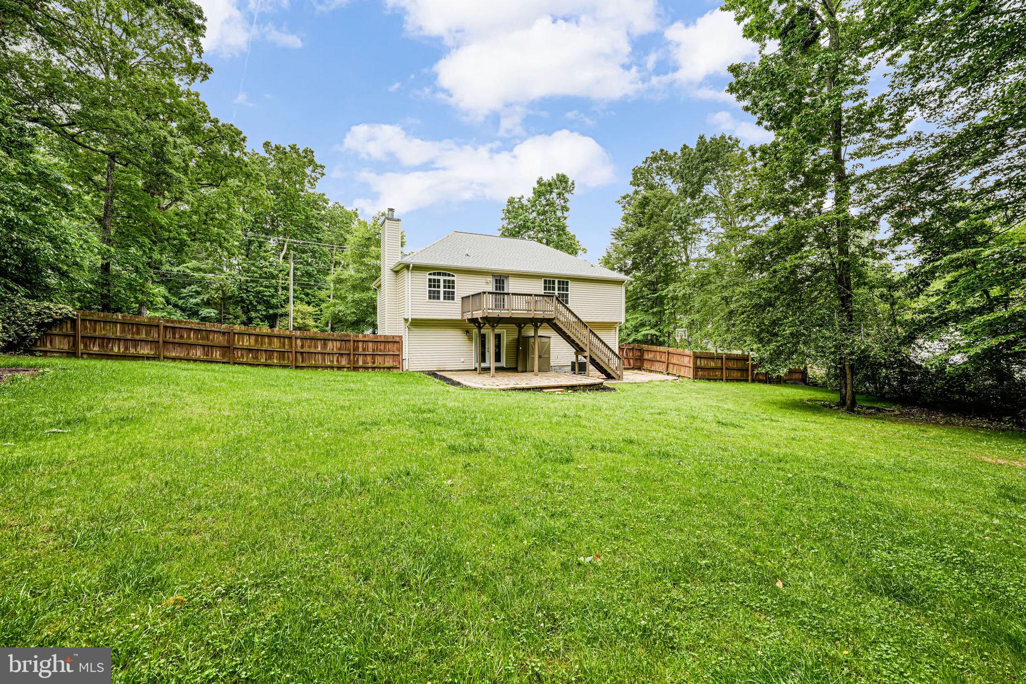 20 BREEZY HILL DRIVE