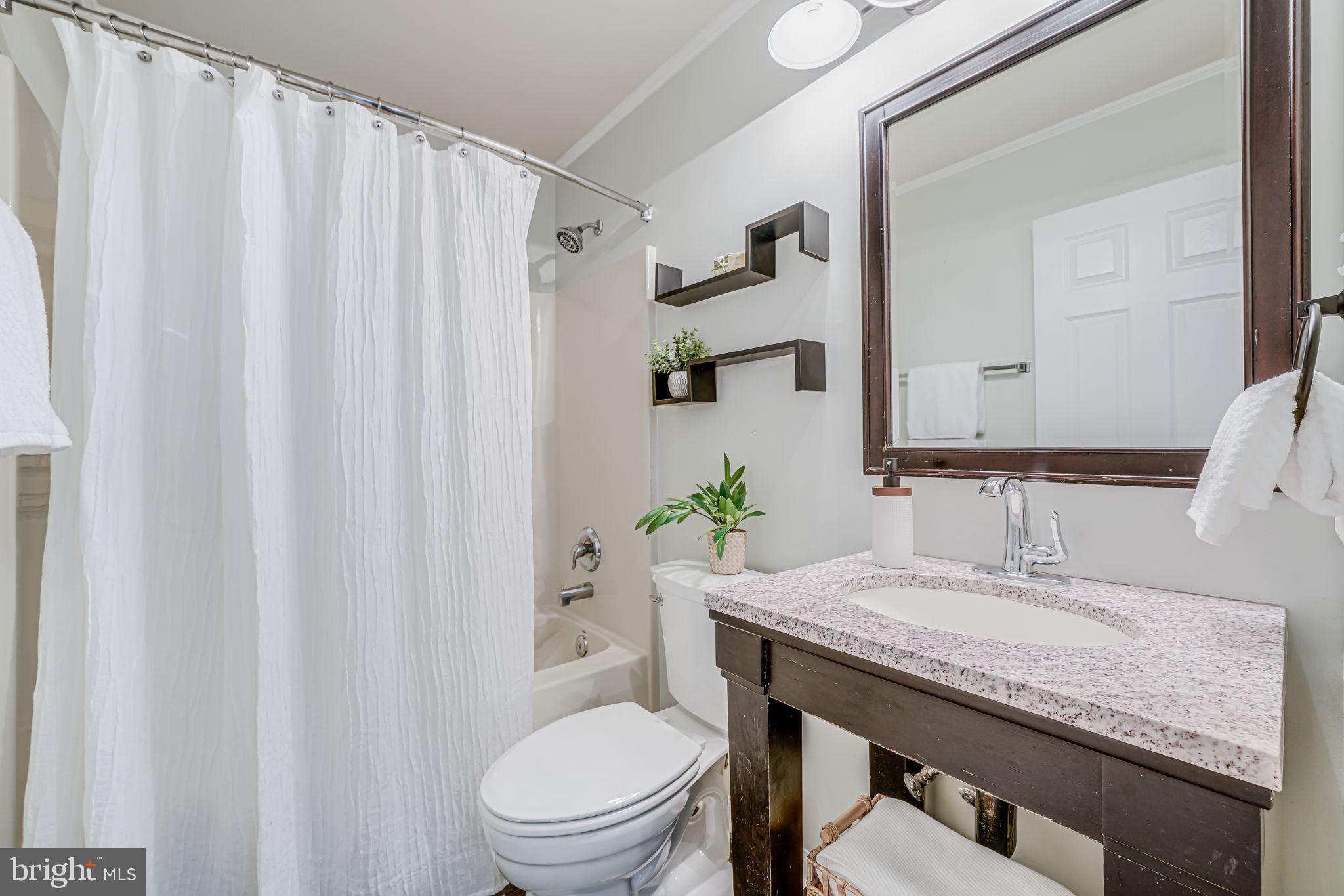 20 BREEZY HILL DRIVE