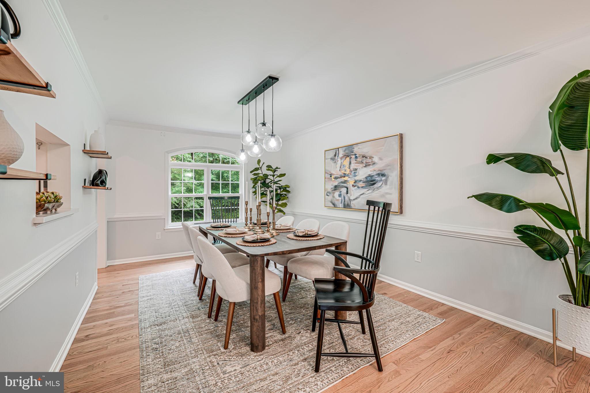 20 BREEZY HILL DRIVE