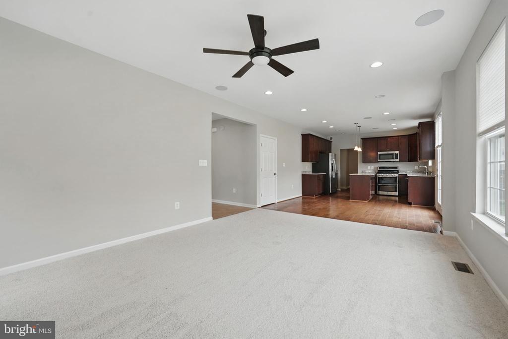 11 WORSHAM LANE