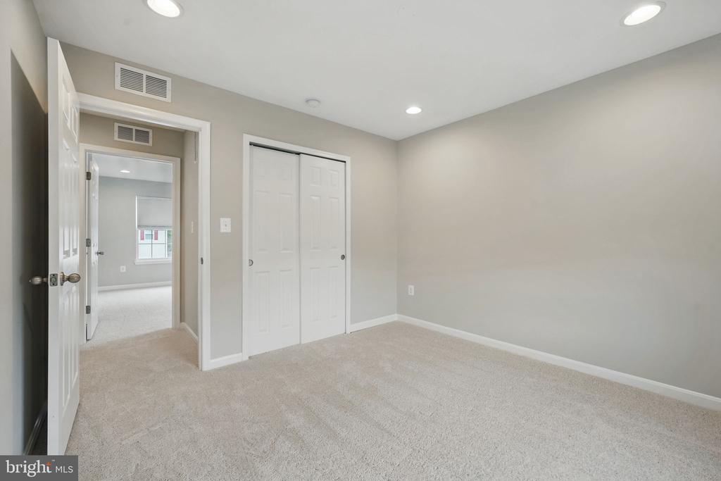 11 WORSHAM LANE