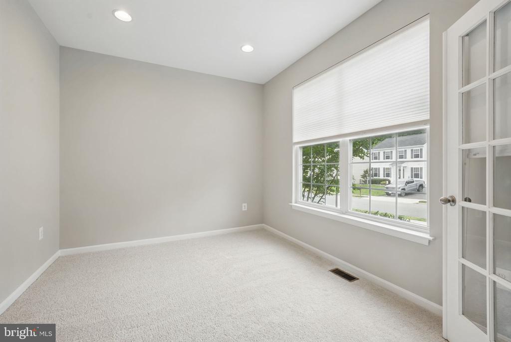 11 WORSHAM LANE