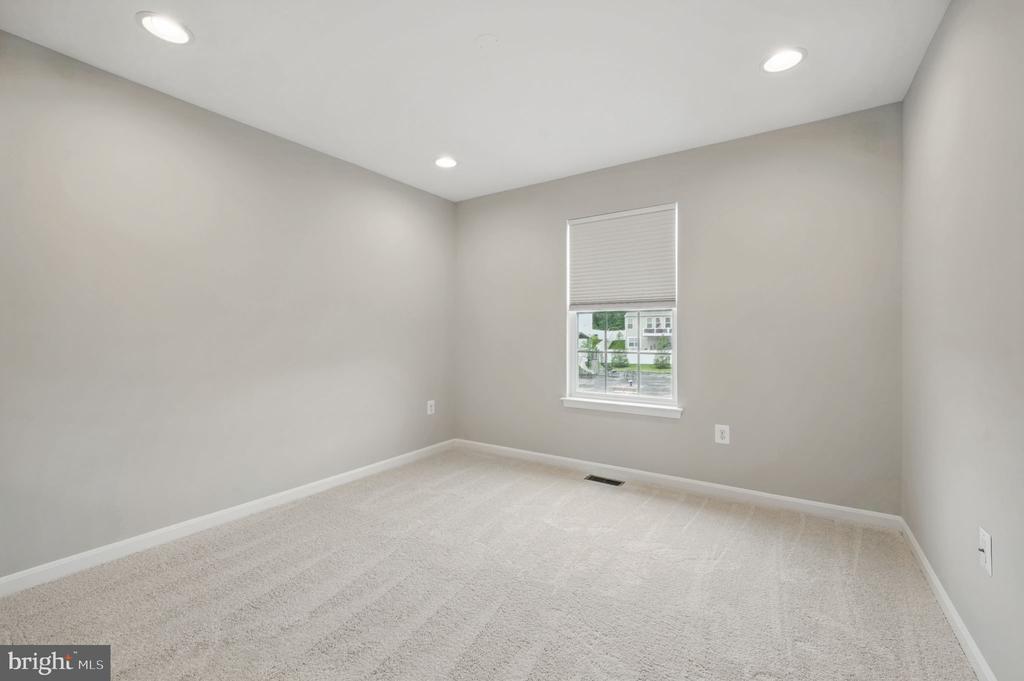 11 WORSHAM LANE