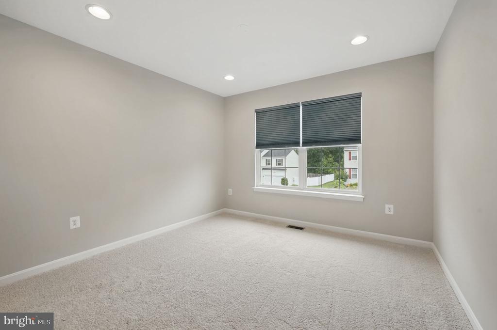 11 WORSHAM LANE