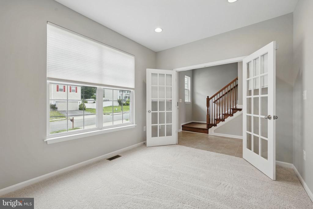 11 WORSHAM LANE