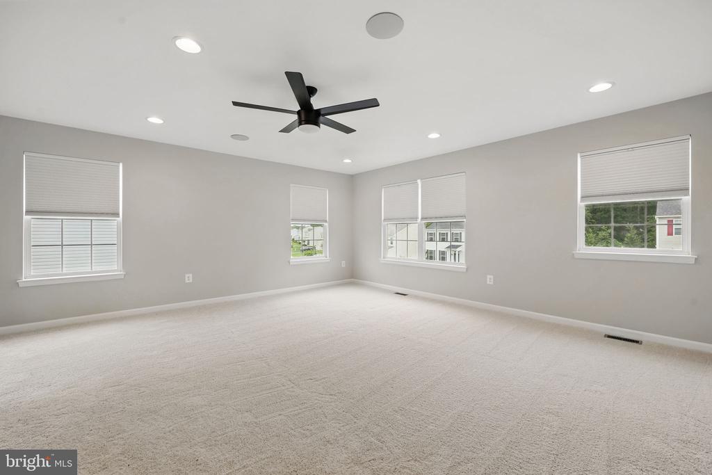 11 WORSHAM LANE