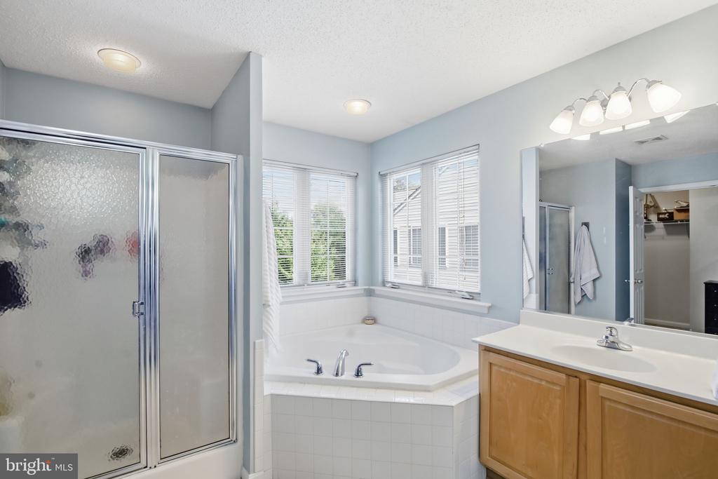 3 RIXEY COURT