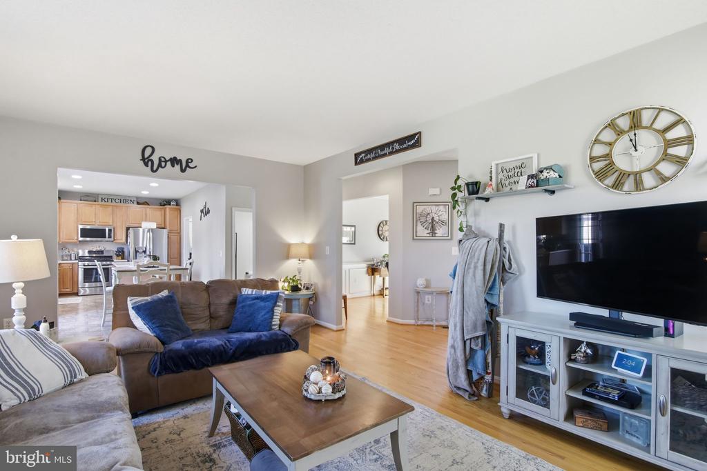 3 RIXEY COURT