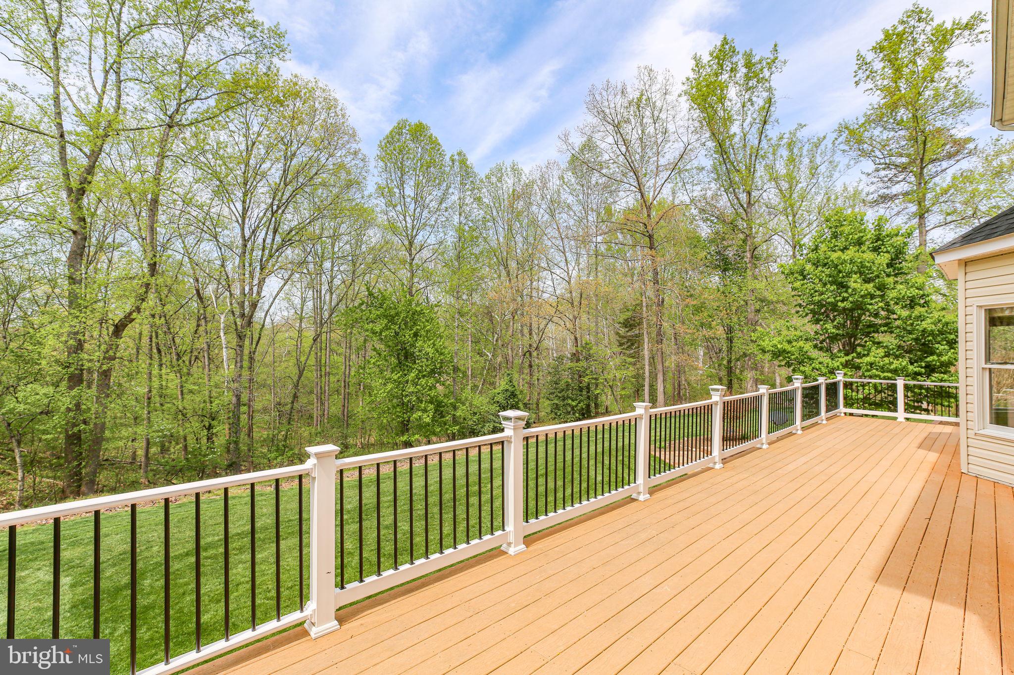 839 QUEEN ANNE DRIVE