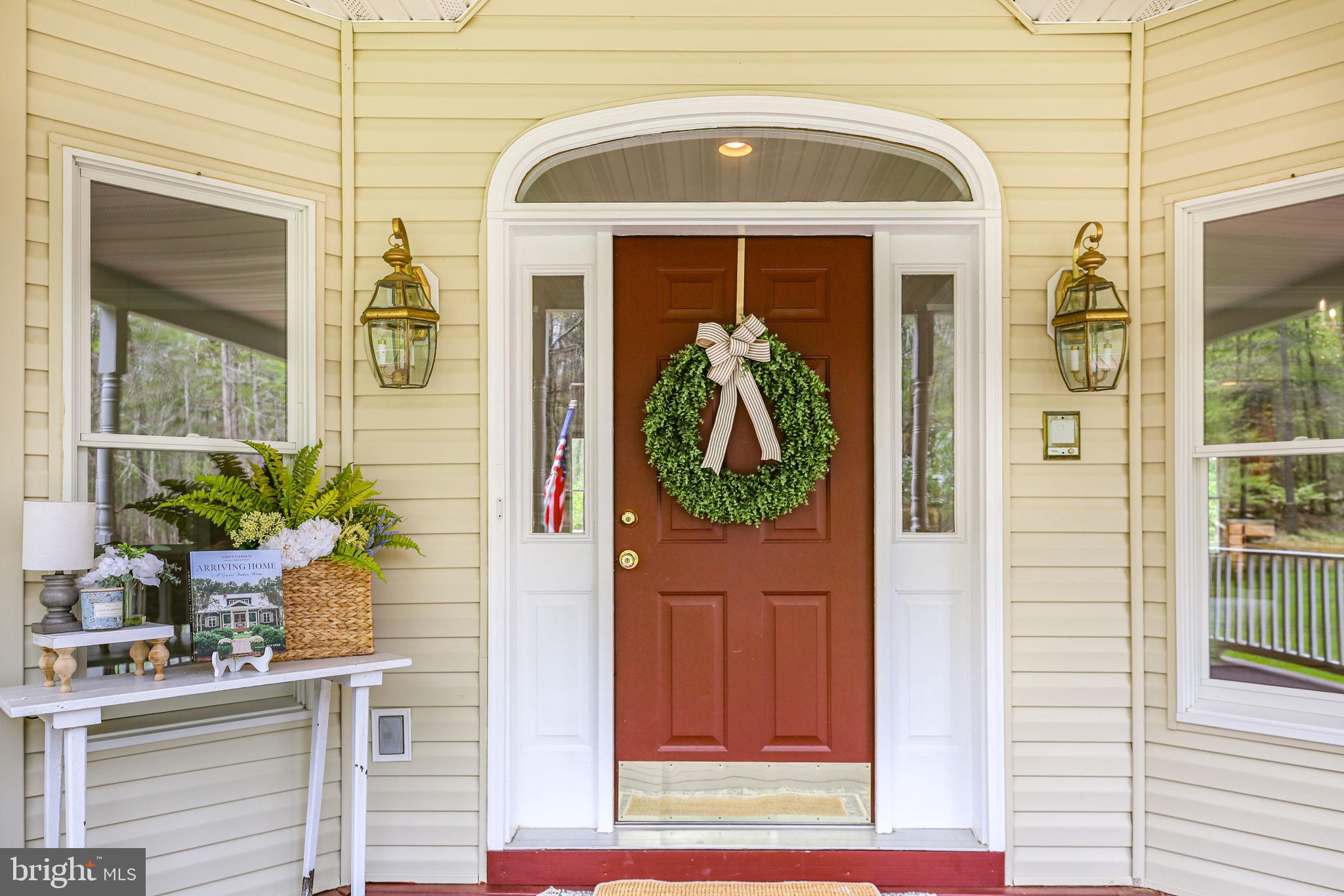 839 QUEEN ANNE DRIVE