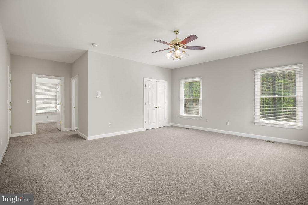 839 QUEEN ANNE DRIVE