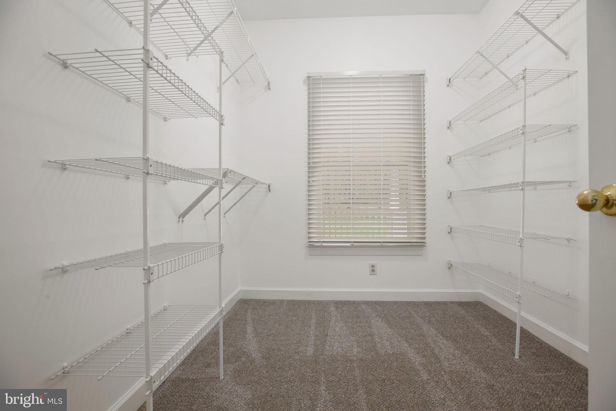 839 QUEEN ANNE DRIVE