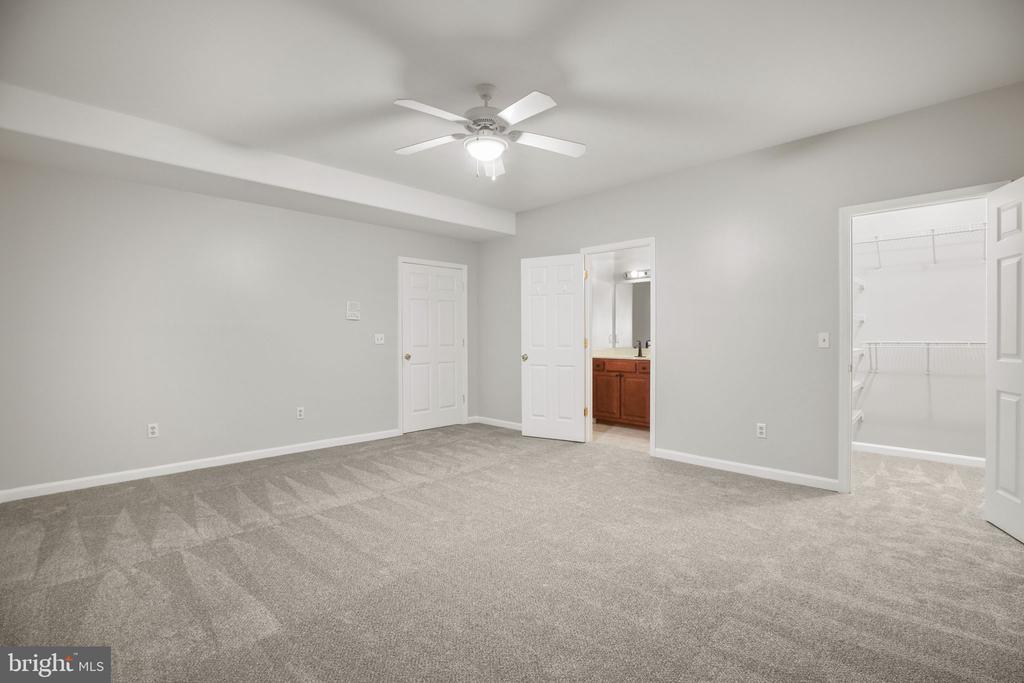 839 QUEEN ANNE DRIVE