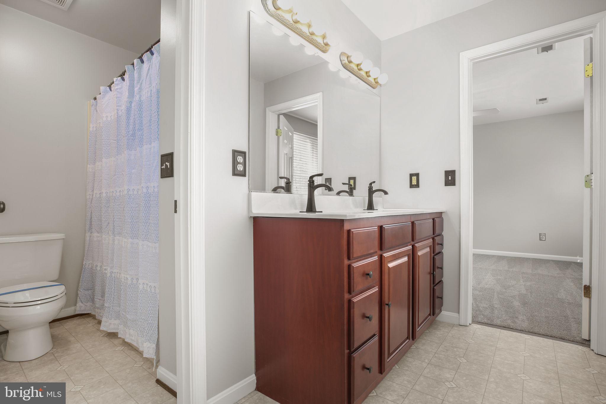 839 QUEEN ANNE DRIVE