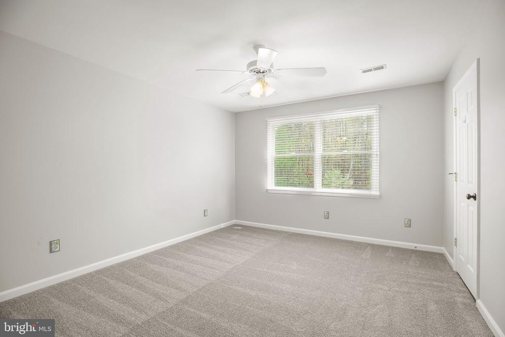 839 QUEEN ANNE DRIVE