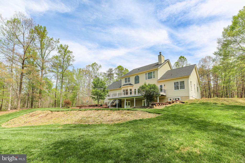 839 QUEEN ANNE DRIVE