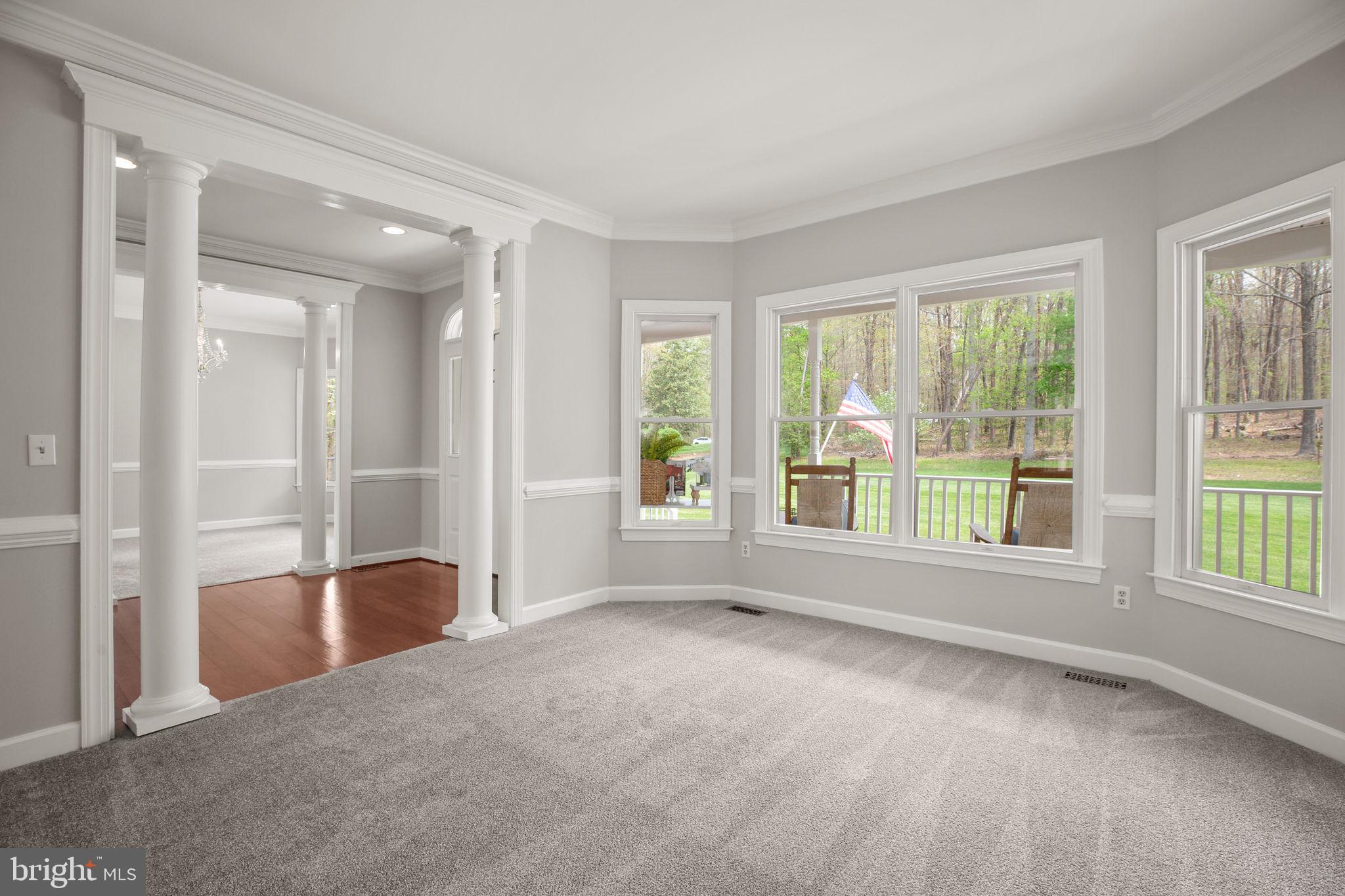 839 QUEEN ANNE DRIVE