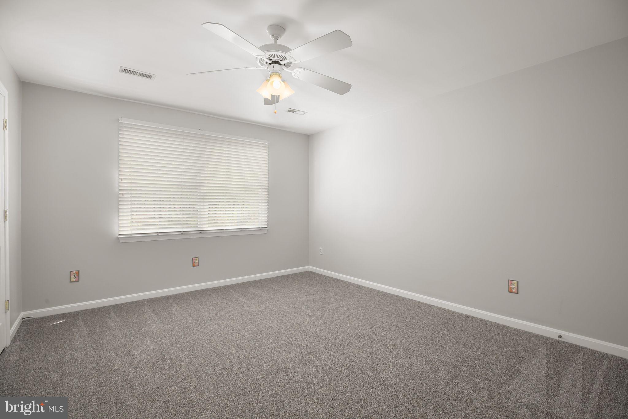 839 QUEEN ANNE DRIVE