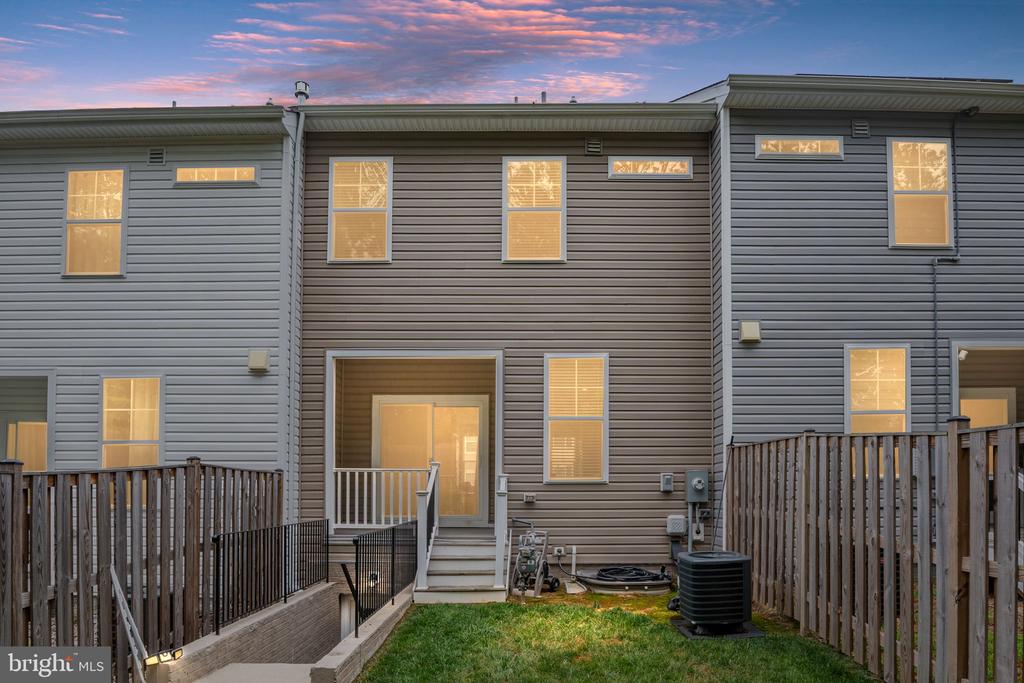 112 LENTZ LANE