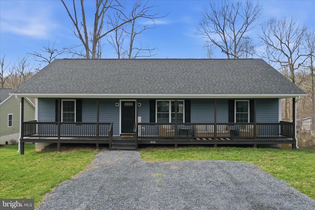 605 WESTERN LANE