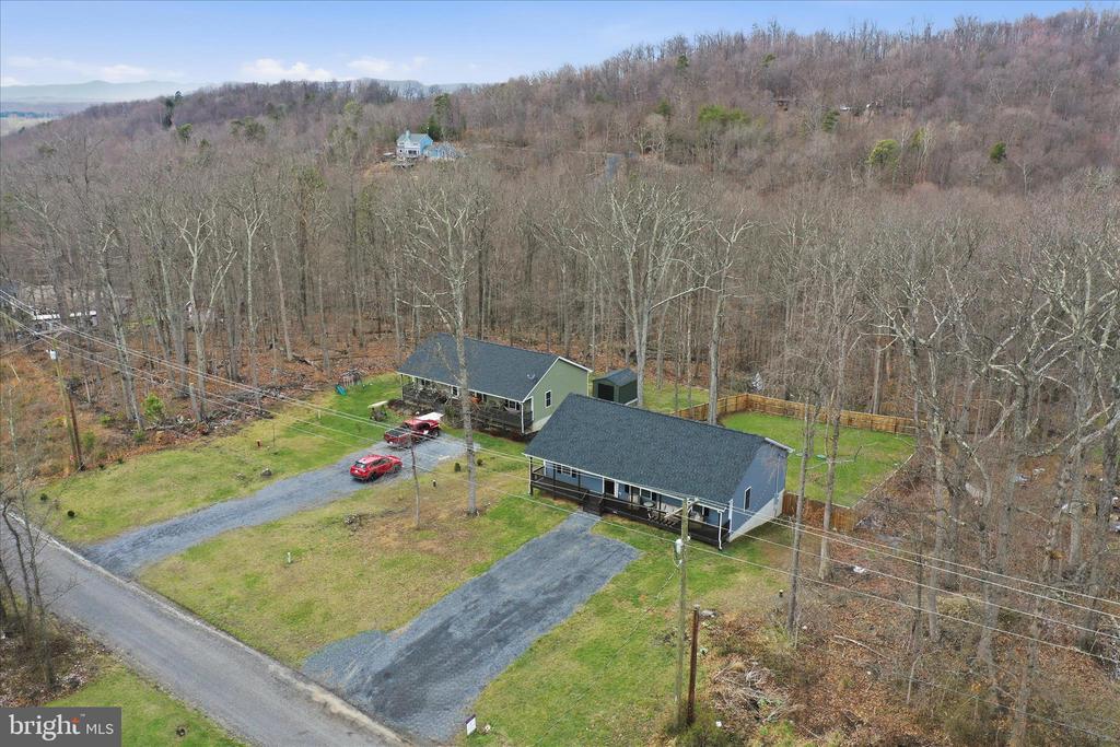 605 WESTERN LANE