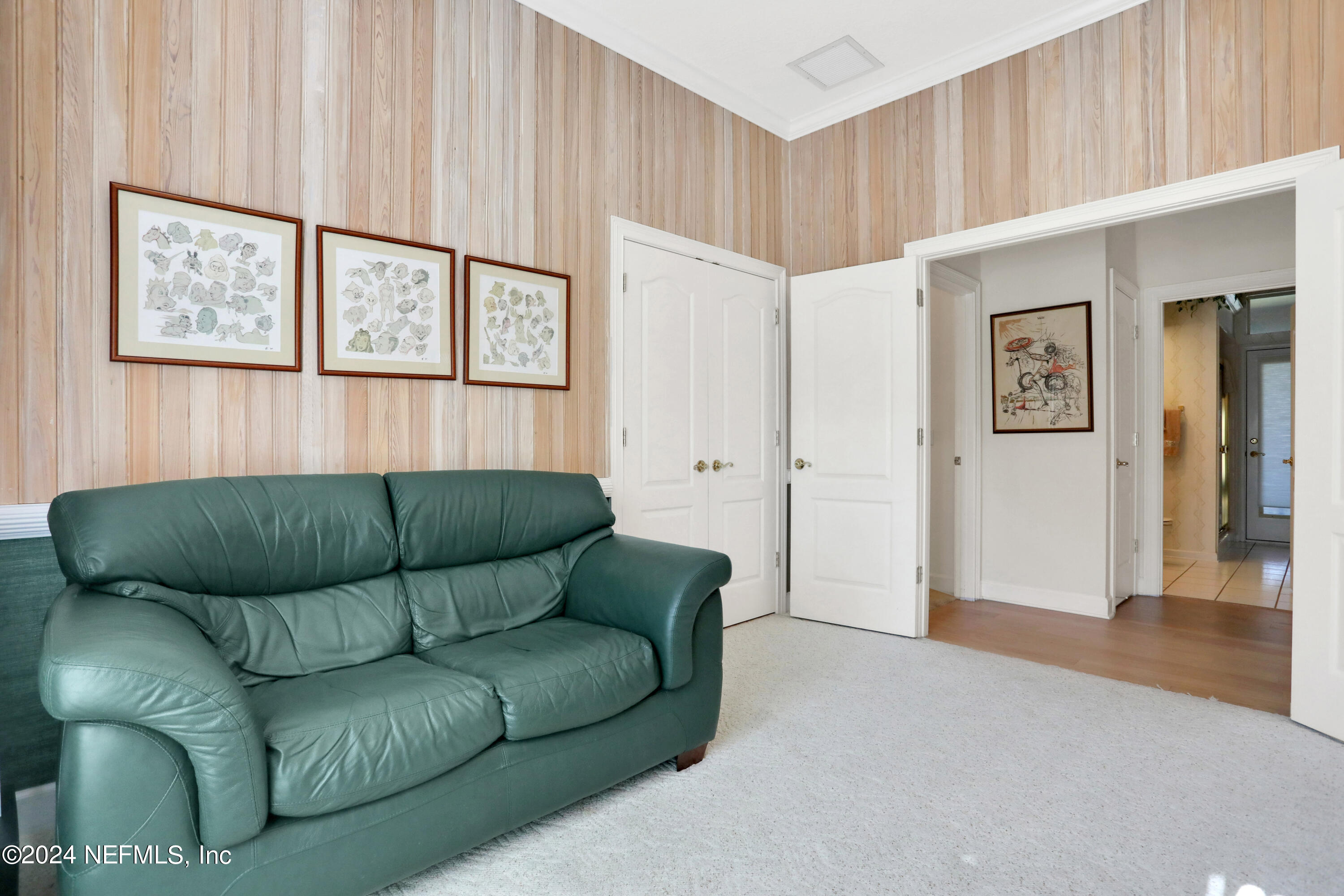 368 S NINE Drive