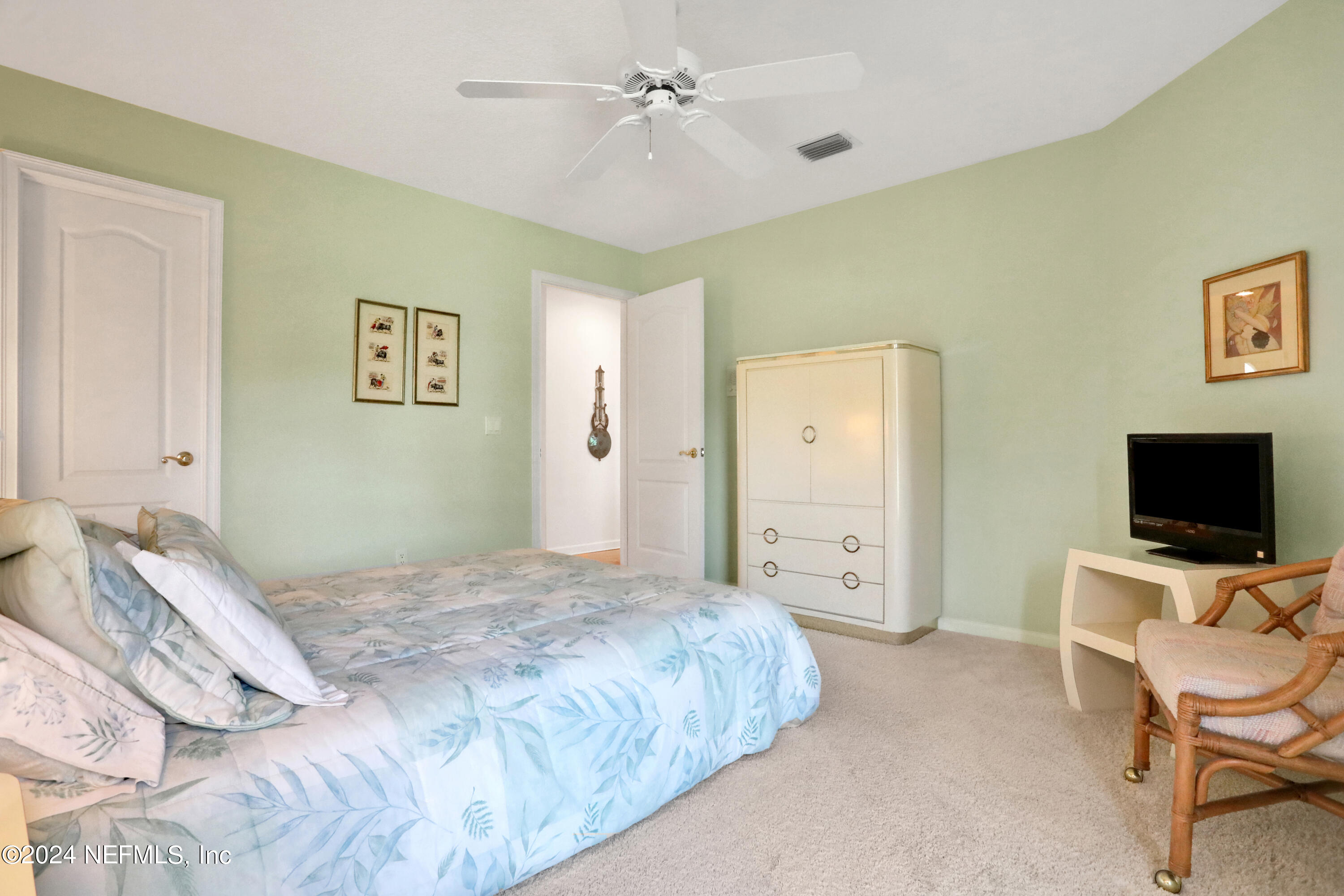 368 S NINE Drive
