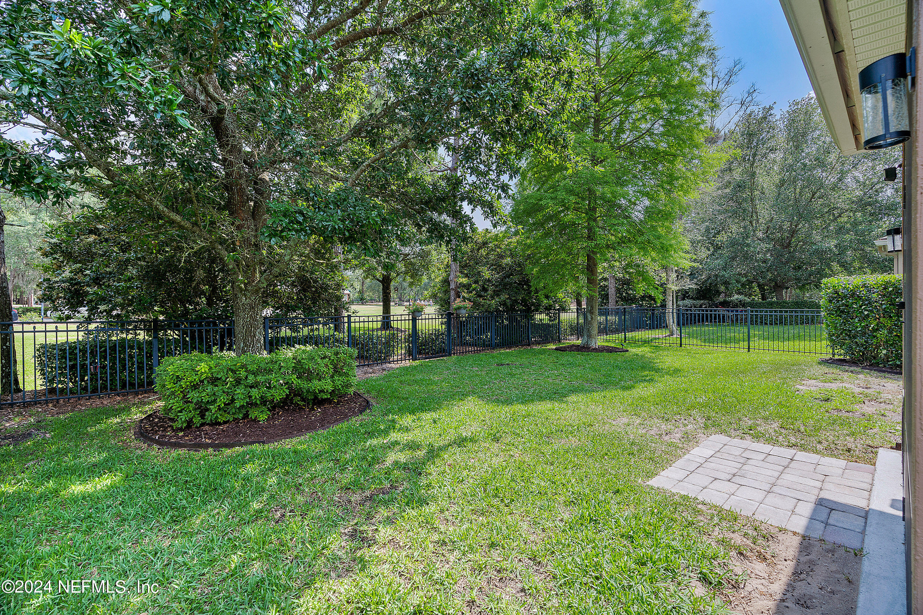 23 WINDSTONE Lane
