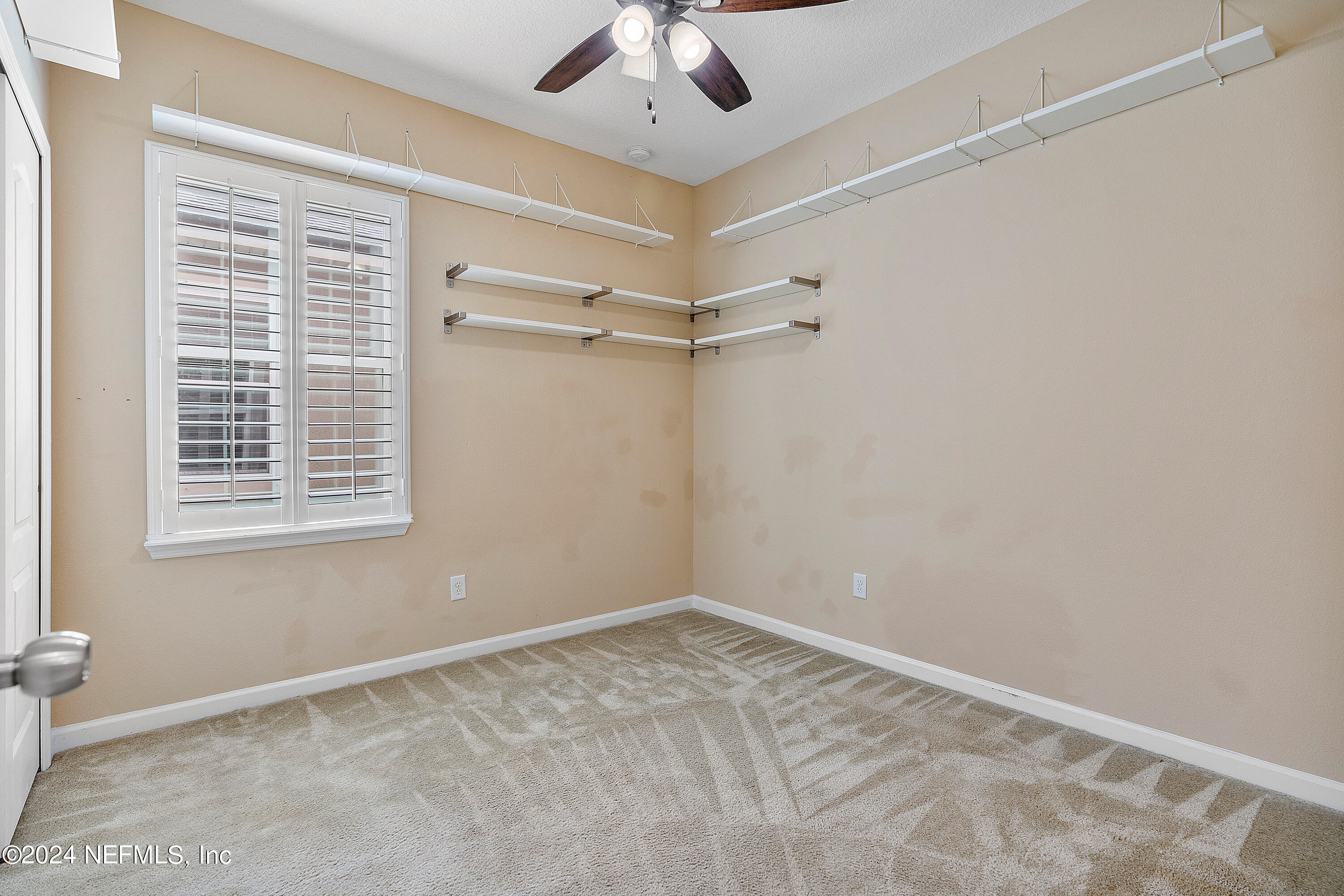 23 WINDSTONE Lane
