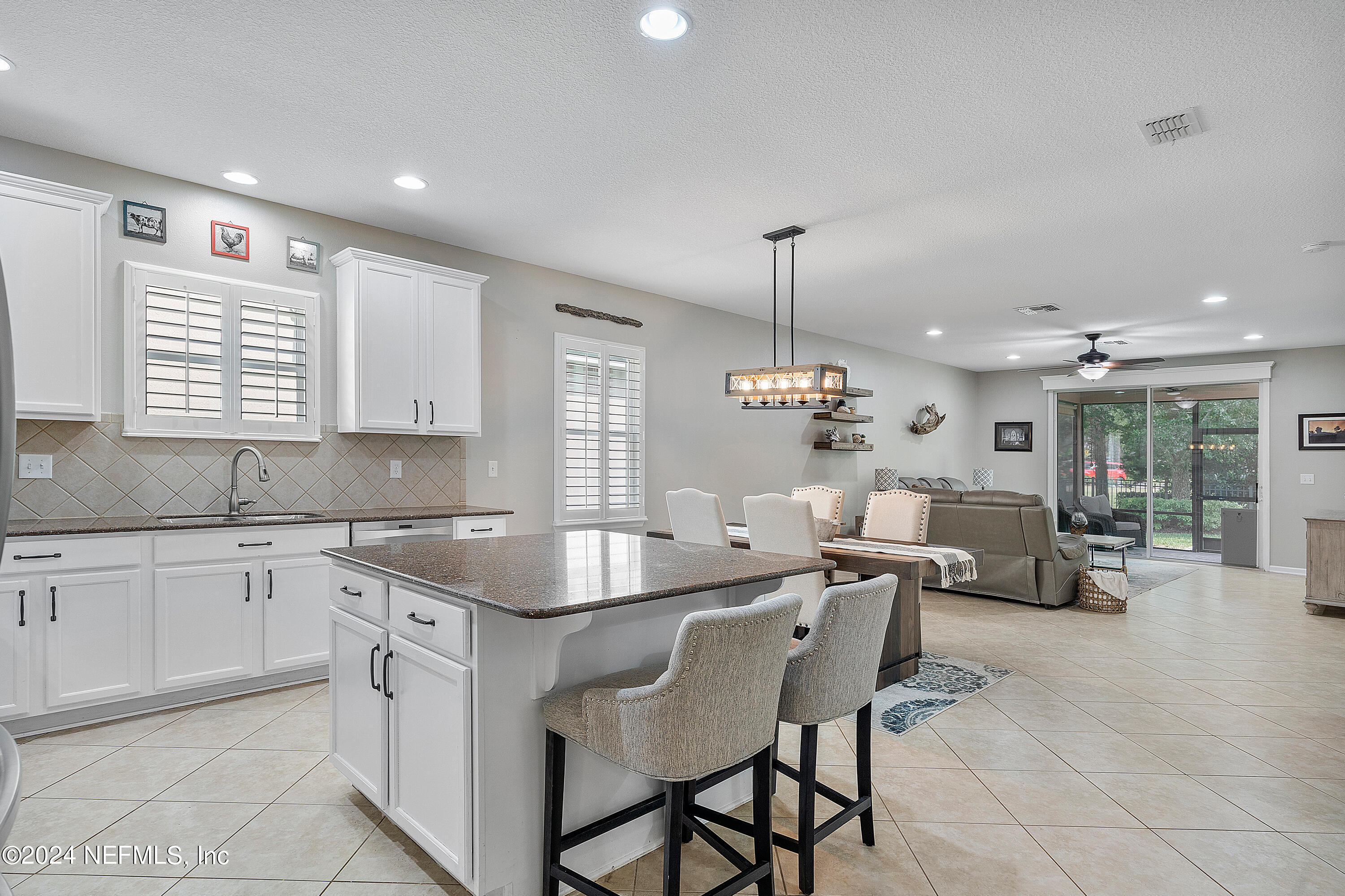 23 WINDSTONE Lane
