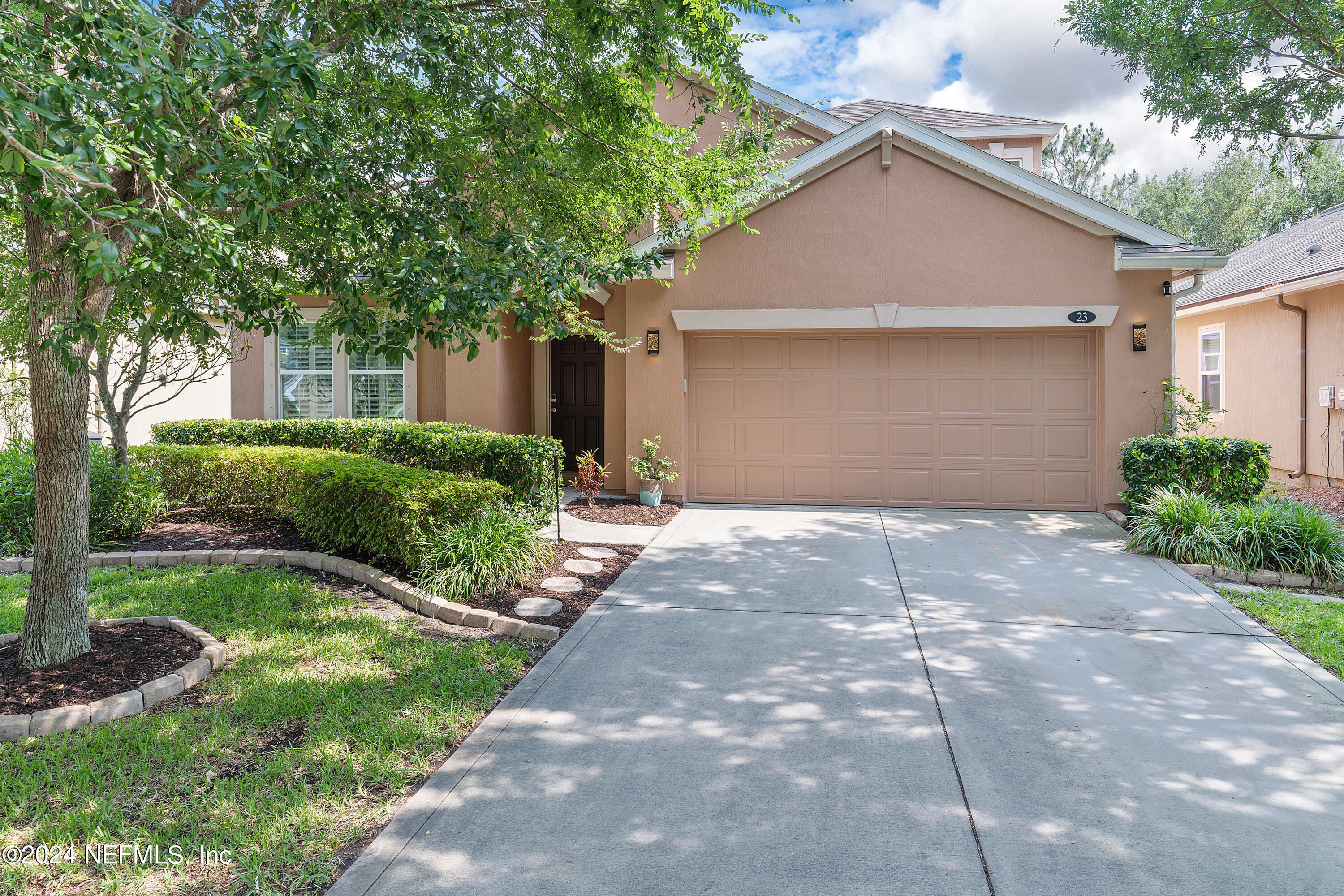 23 WINDSTONE Lane