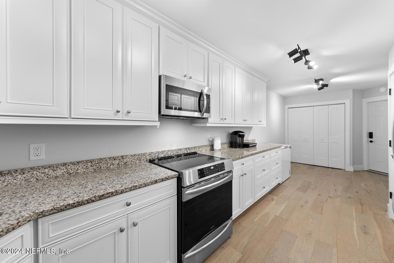 142 WILLOW POND Lane